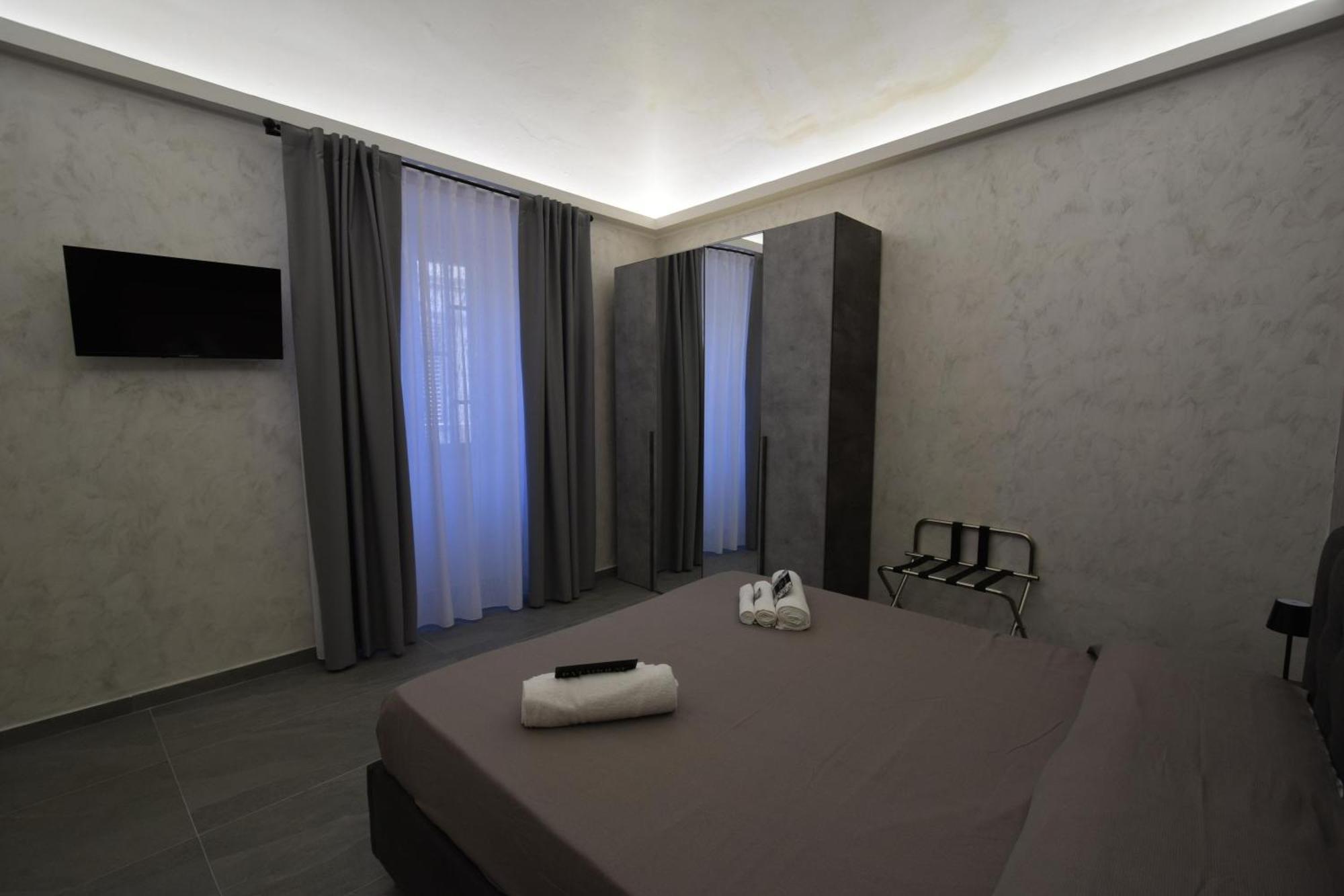 Patahouse Apartment Catania Bagian luar foto