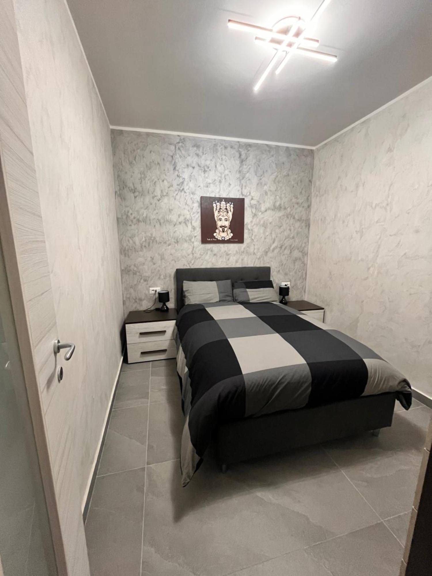Patahouse Apartment Catania Bagian luar foto